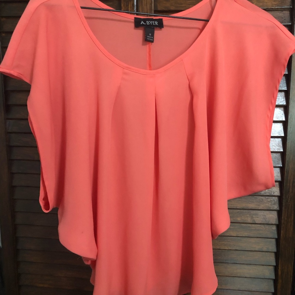 A Bryer small top